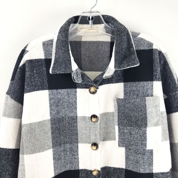 THE FREE YOGA flannel shacket size M - Picture 2 of 10